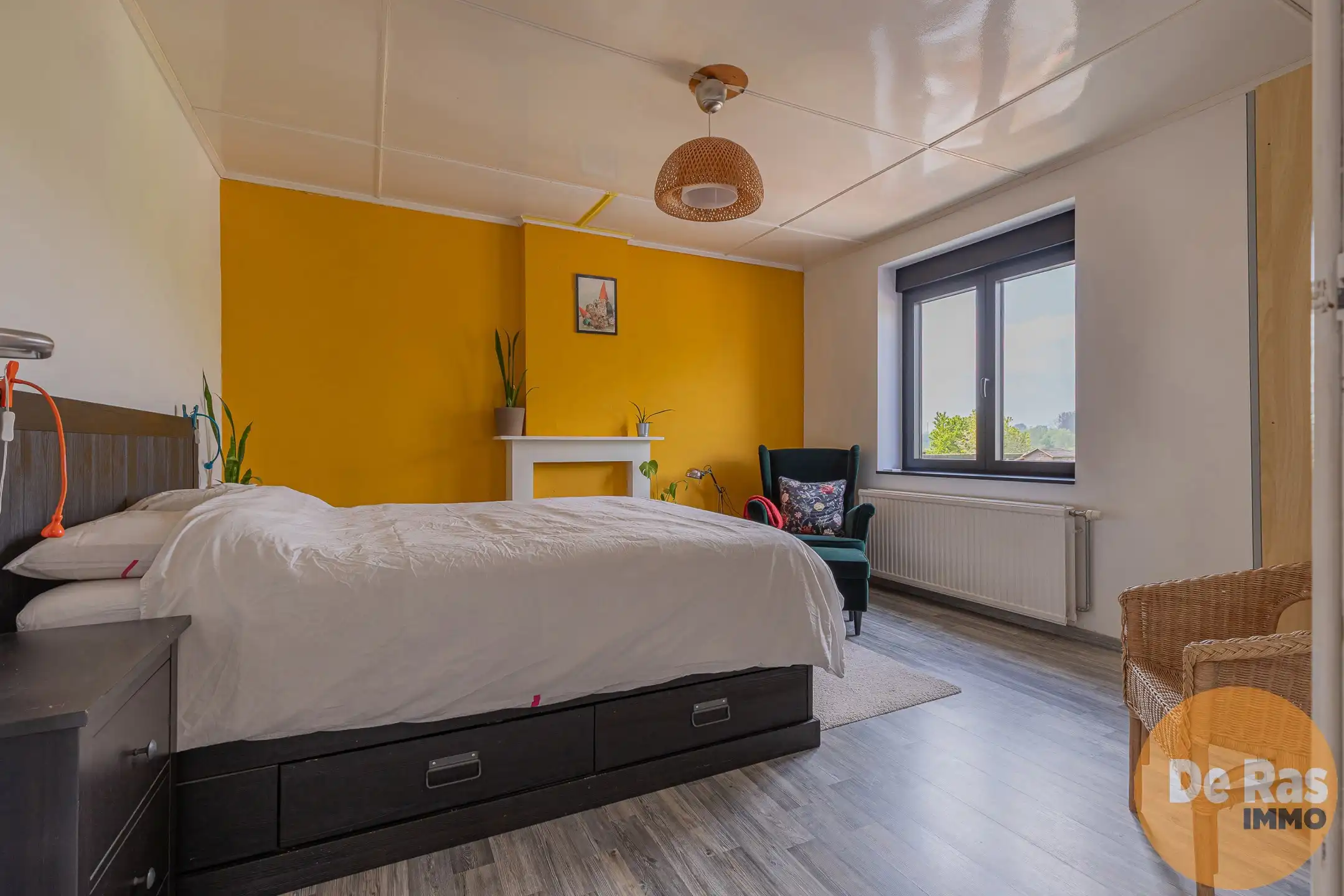 BURST - Ruime gezinswoning met 5 slaapkamers, garage en tuin foto 9