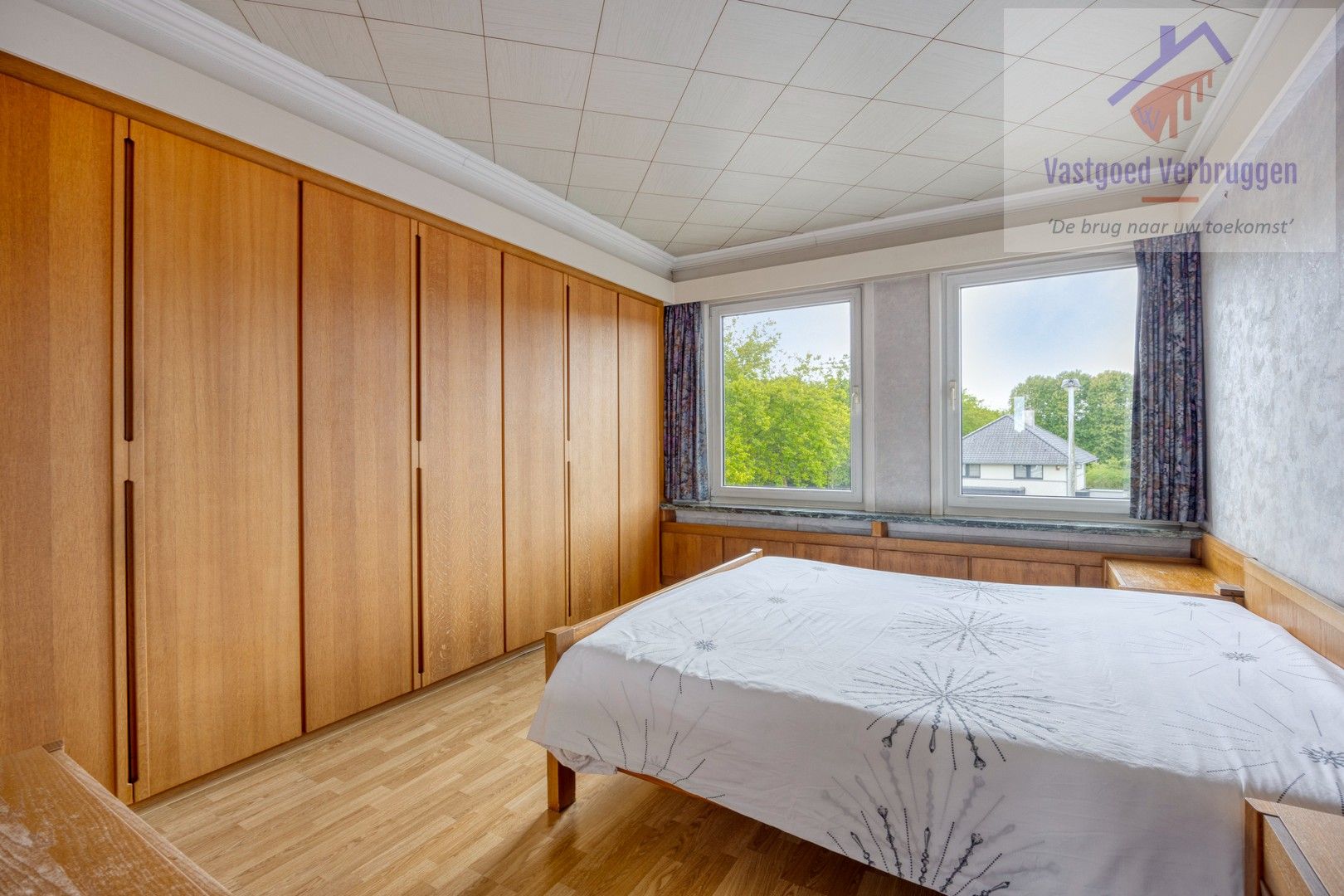 Standingvolle ruime bel-etage met 4 slaapkamers en tuin foto 7