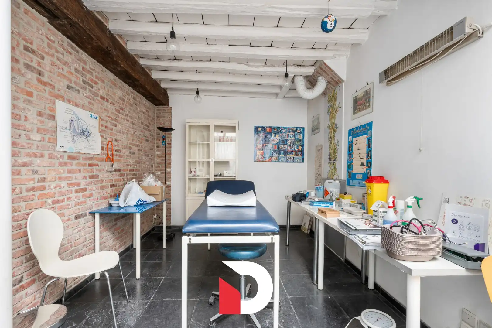 Karaktervolle woning met uitzonderlijk potentieel in hartje Brugge foto 5