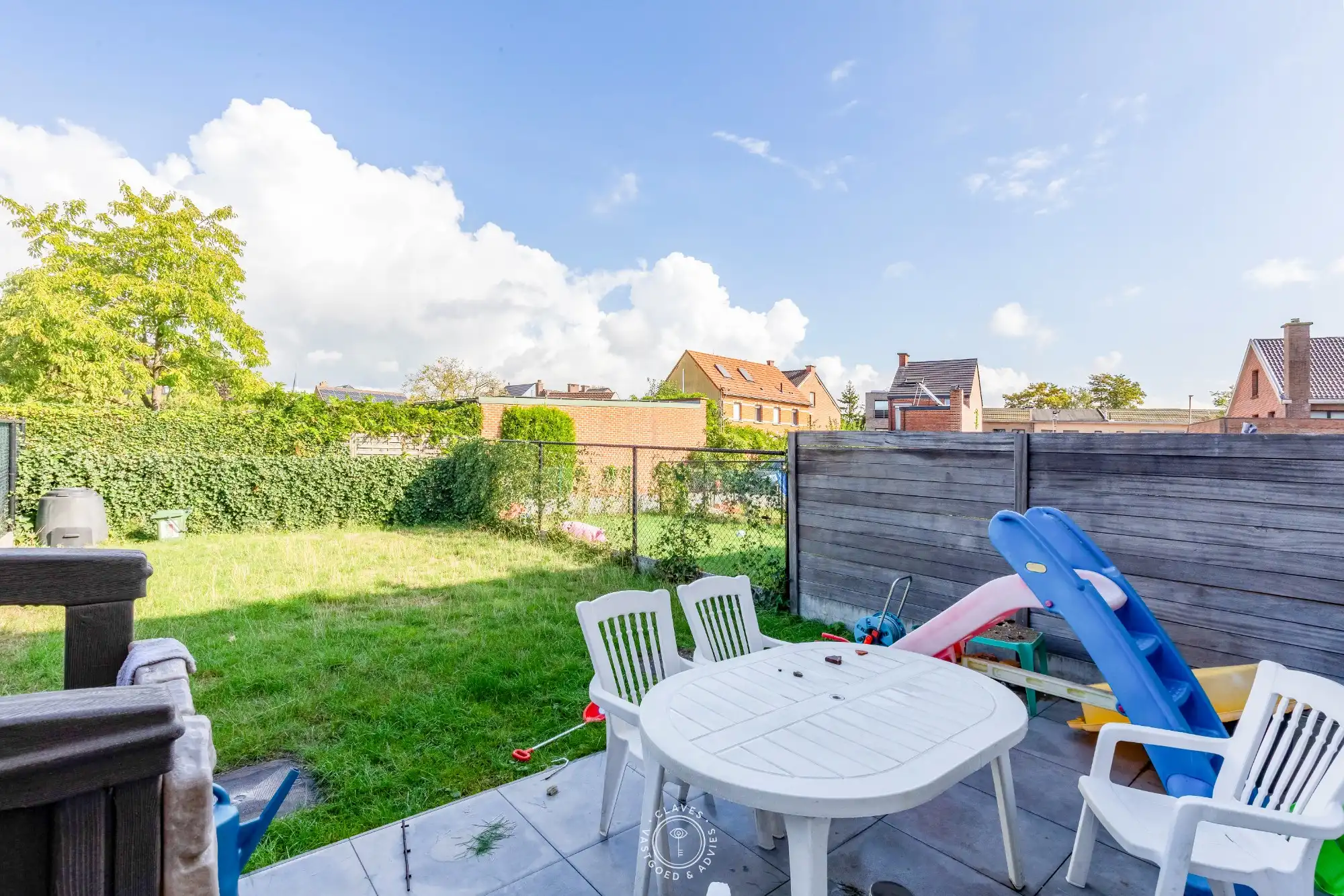 Praktische nieuwbouw woning met tuin en garage foto 12