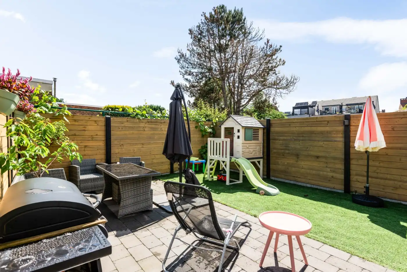Top gelegen, gerenoveerde woning met 4 à 5 slpk. en zuid-tuin foto 24