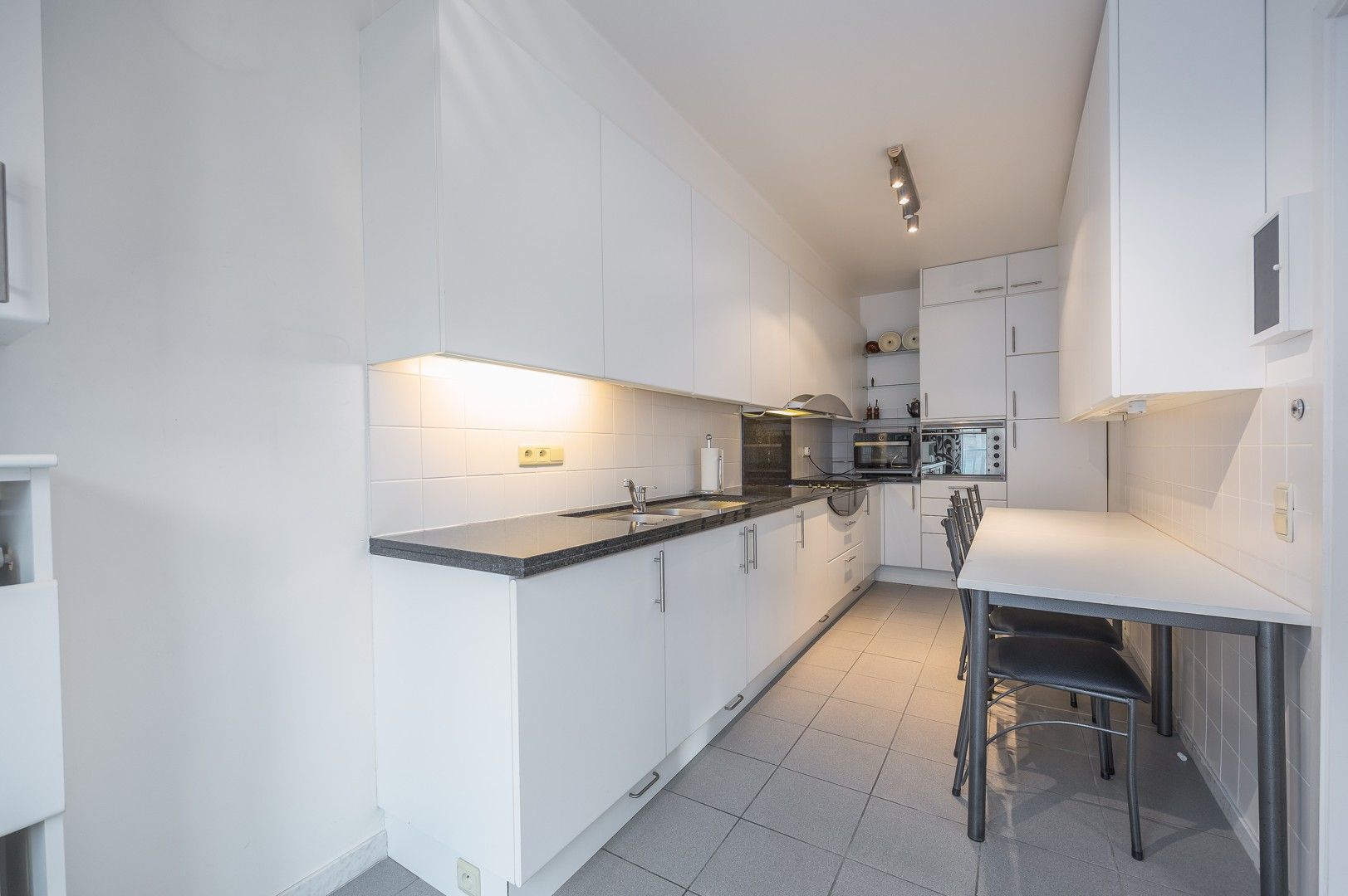 Appartement te huur foto 7