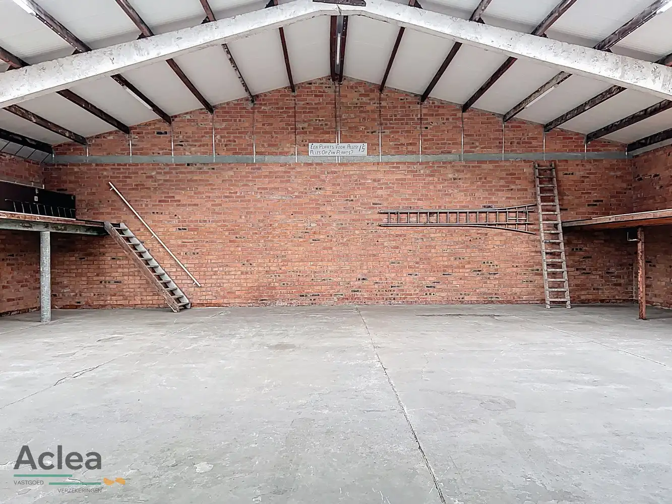 Comfortabele woning met ruime loods foto 22