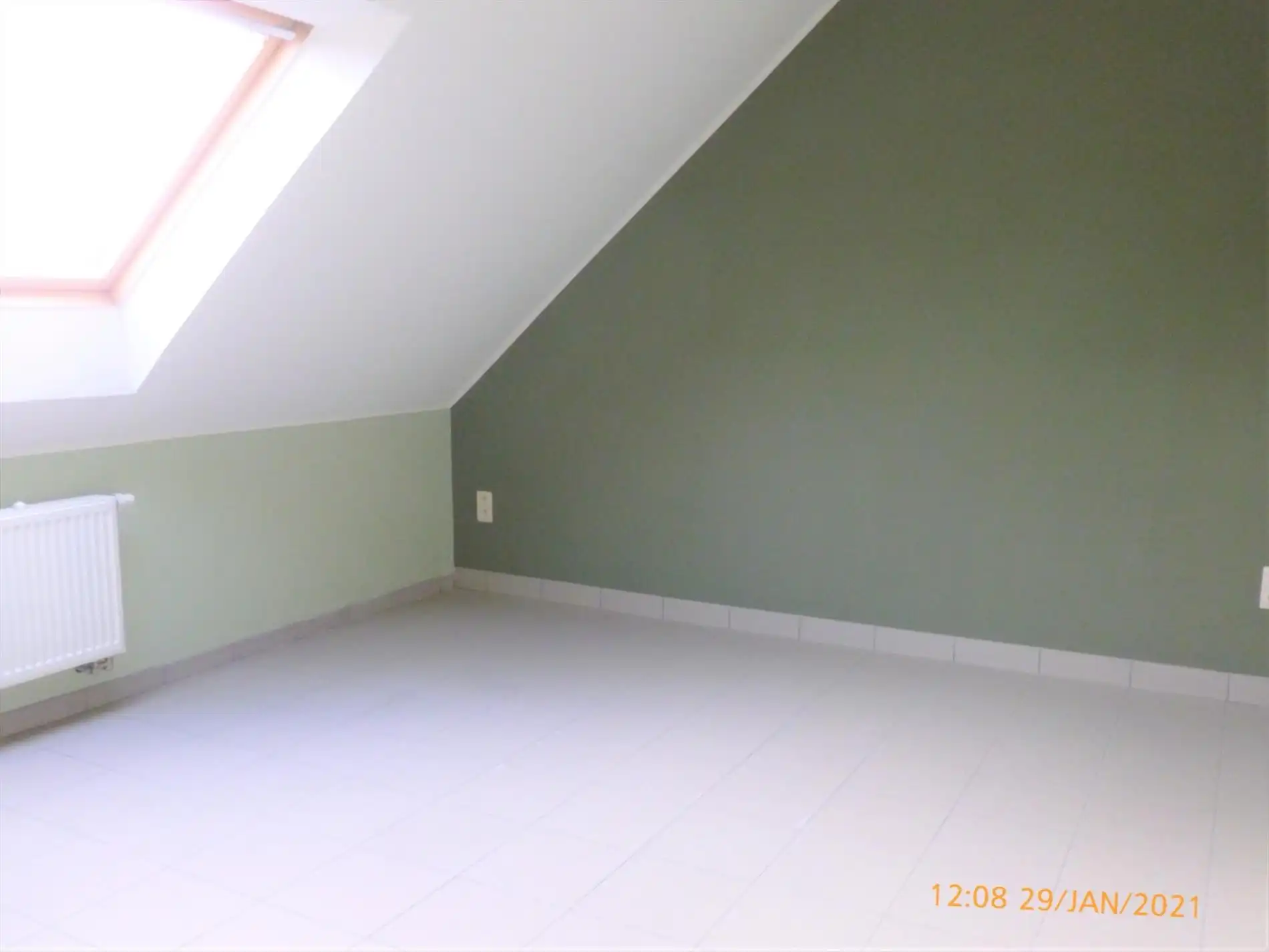 TE HUUR HALEN Ruim appartement 3 slpk foto 11