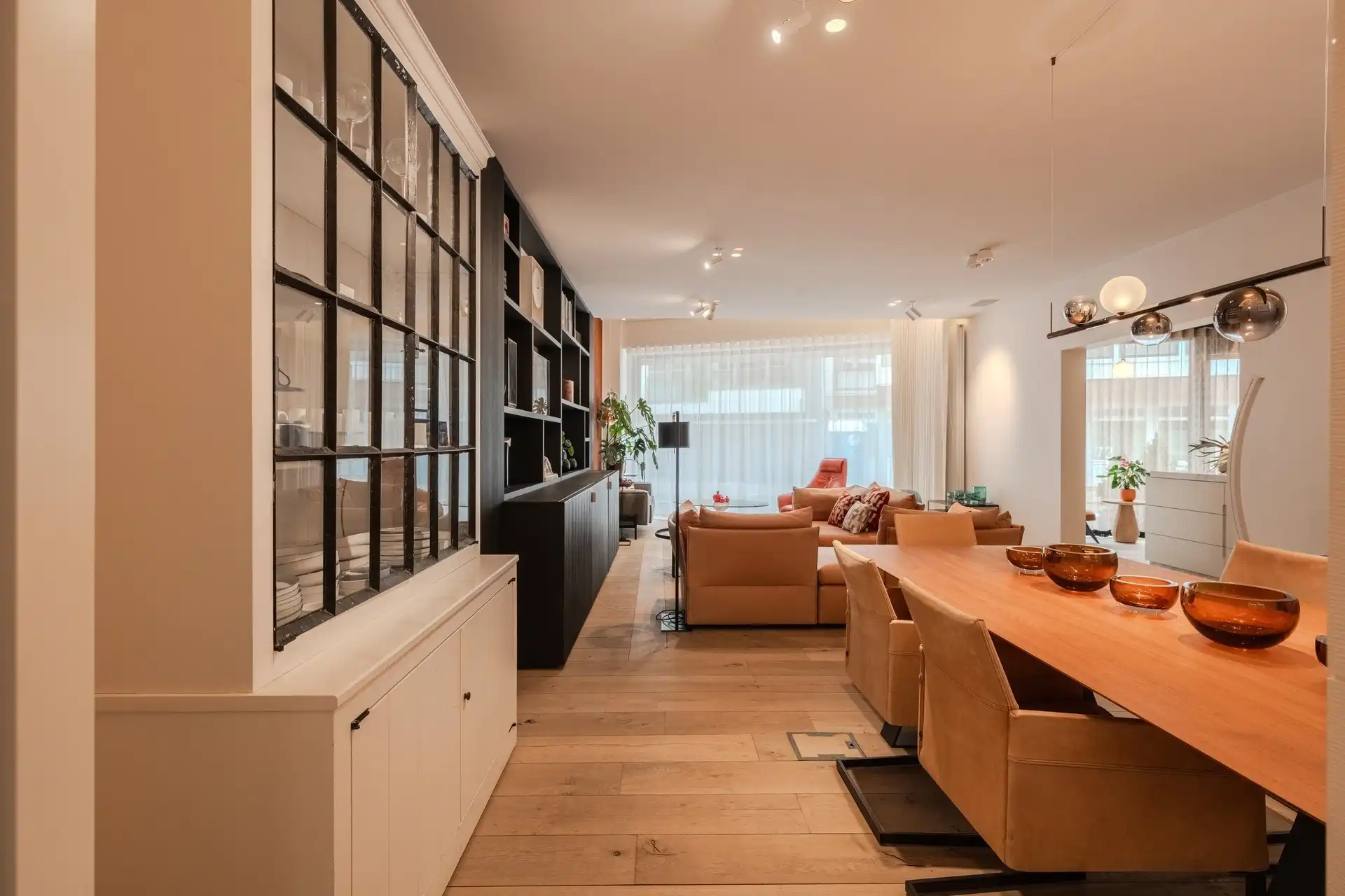 Exclusief en uitzonderlijk lichtrijk designappartement in het hart van Knokke-Zoute foto 9