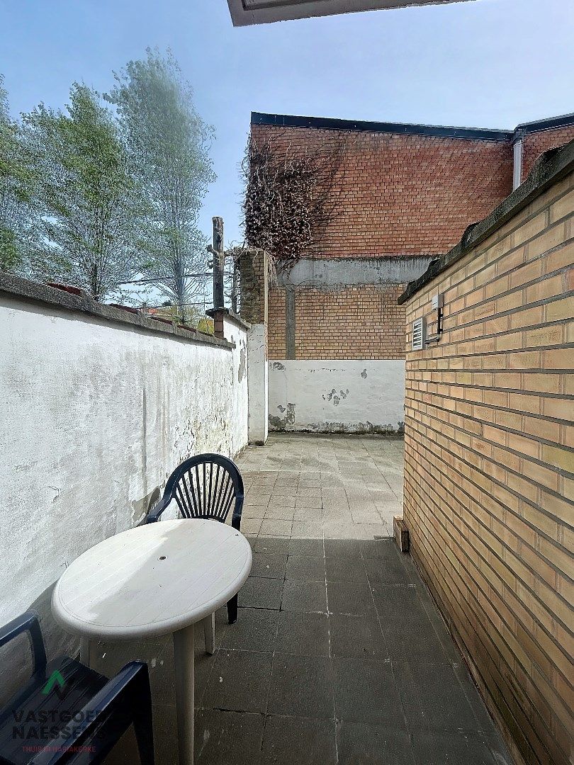 Instapklaar GLVL appartement met zonnige tuin foto 13