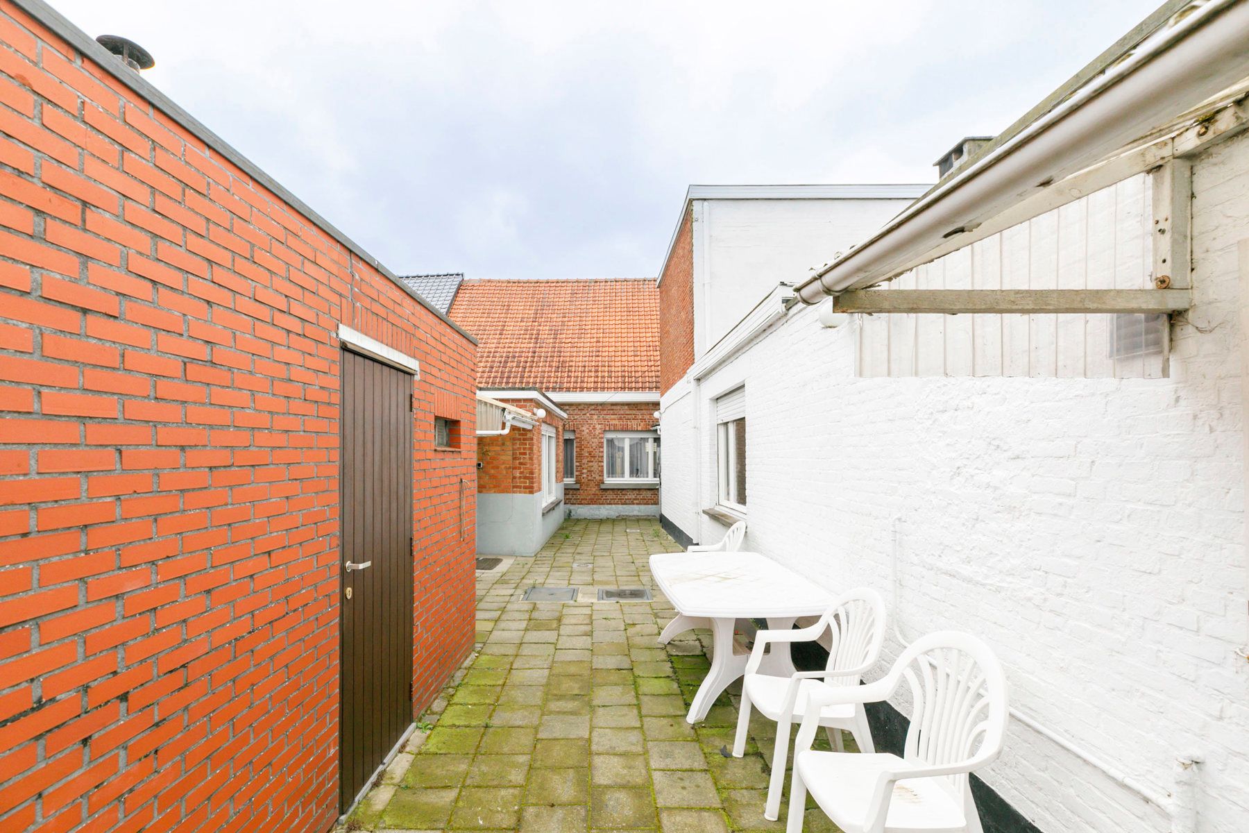 2 te renoveren woningen op 1 perceel van 720m² foto 8