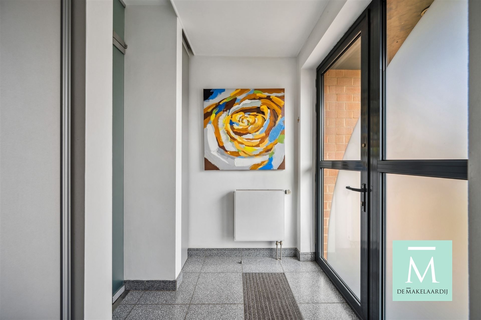 Energiezuinige woning met aangename tuin en garage foto 3