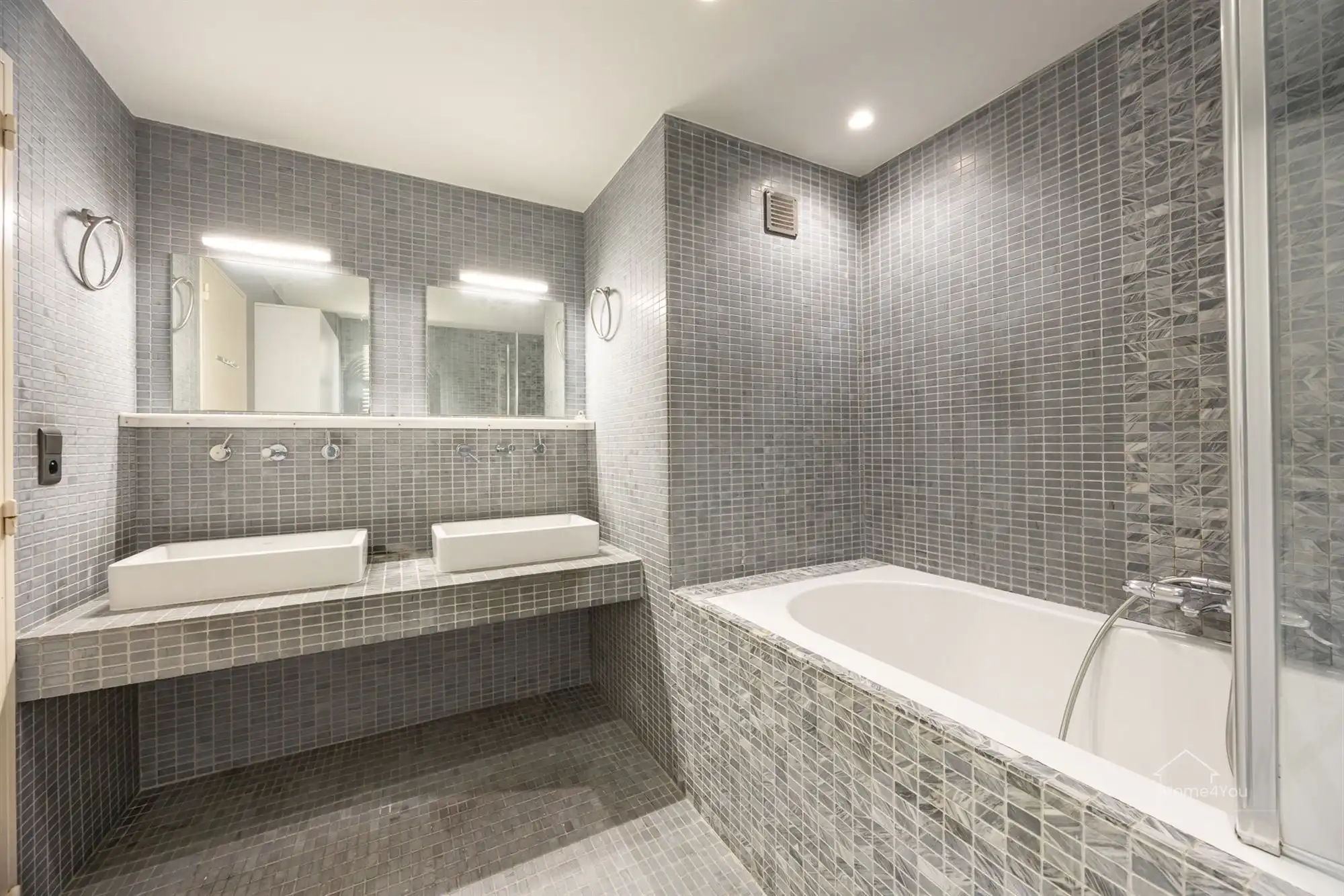 Ruim appartement met 3 slpk en 2 terrassen op toplocatie! foto 12