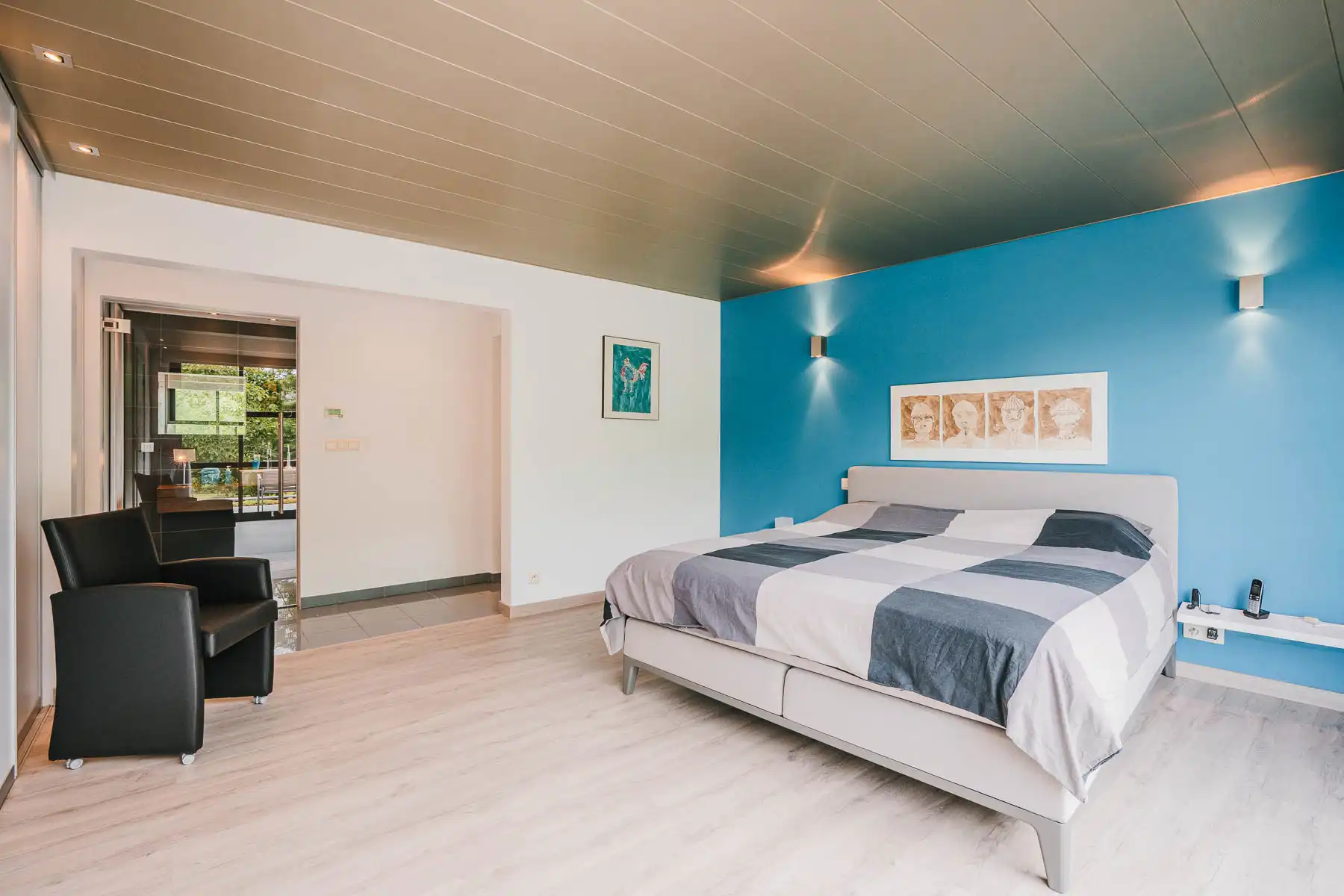 Stijlvolle, eigentijdse woning op een ruim perceel foto 38