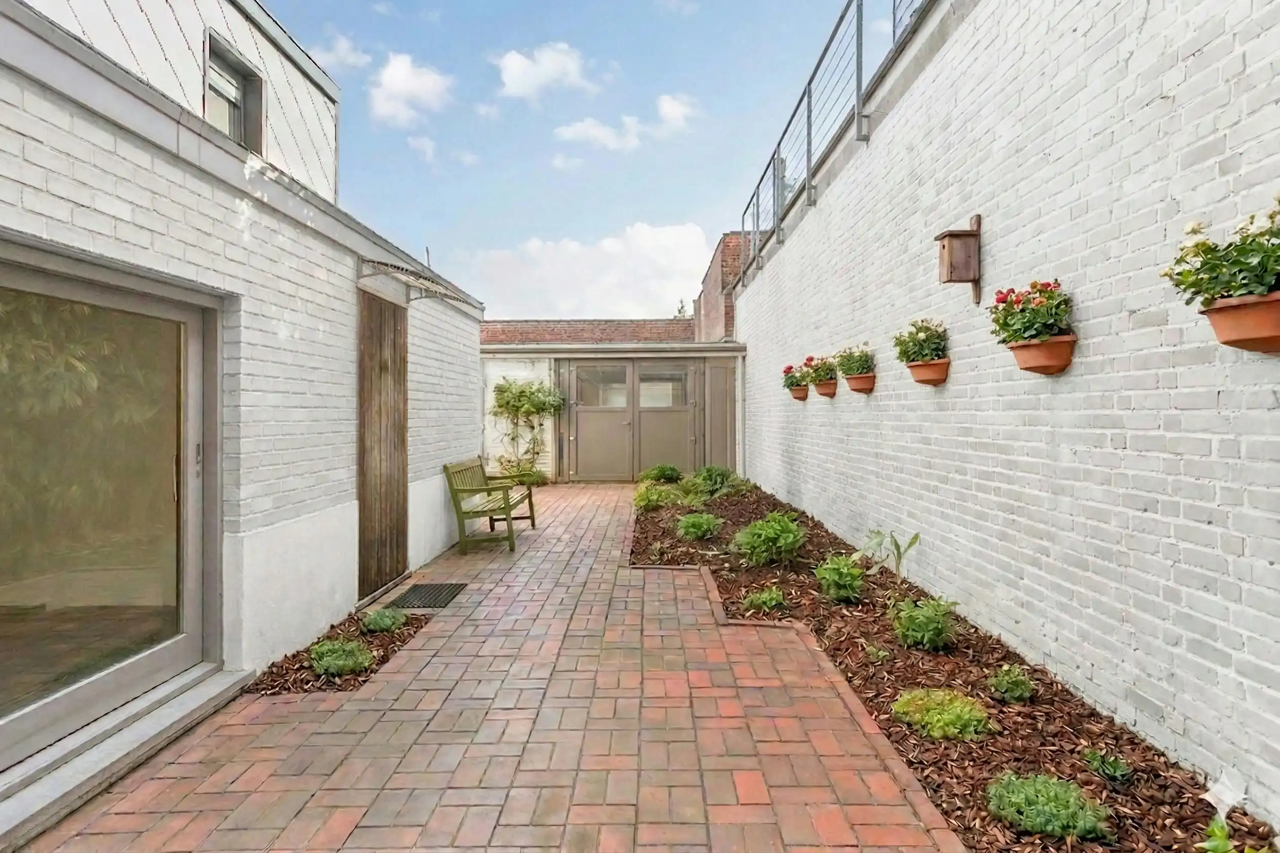 Ruime woning met 5 slaapkamers en leuke tuin in Roeselare! foto 13