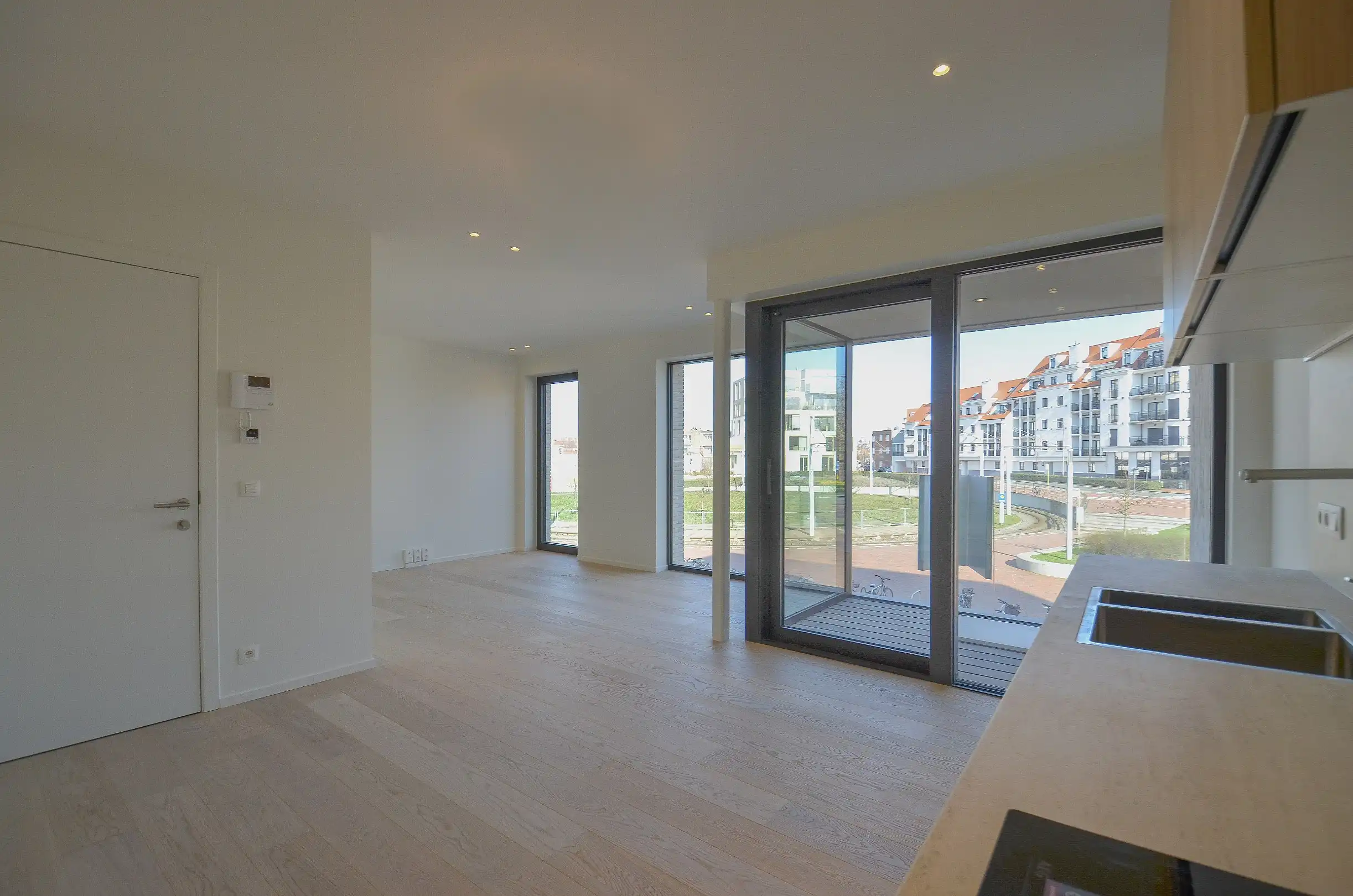 Nieuwbouw: Licht en modern nieuwbouwappartement met terras nabij Duinenwater. foto 5