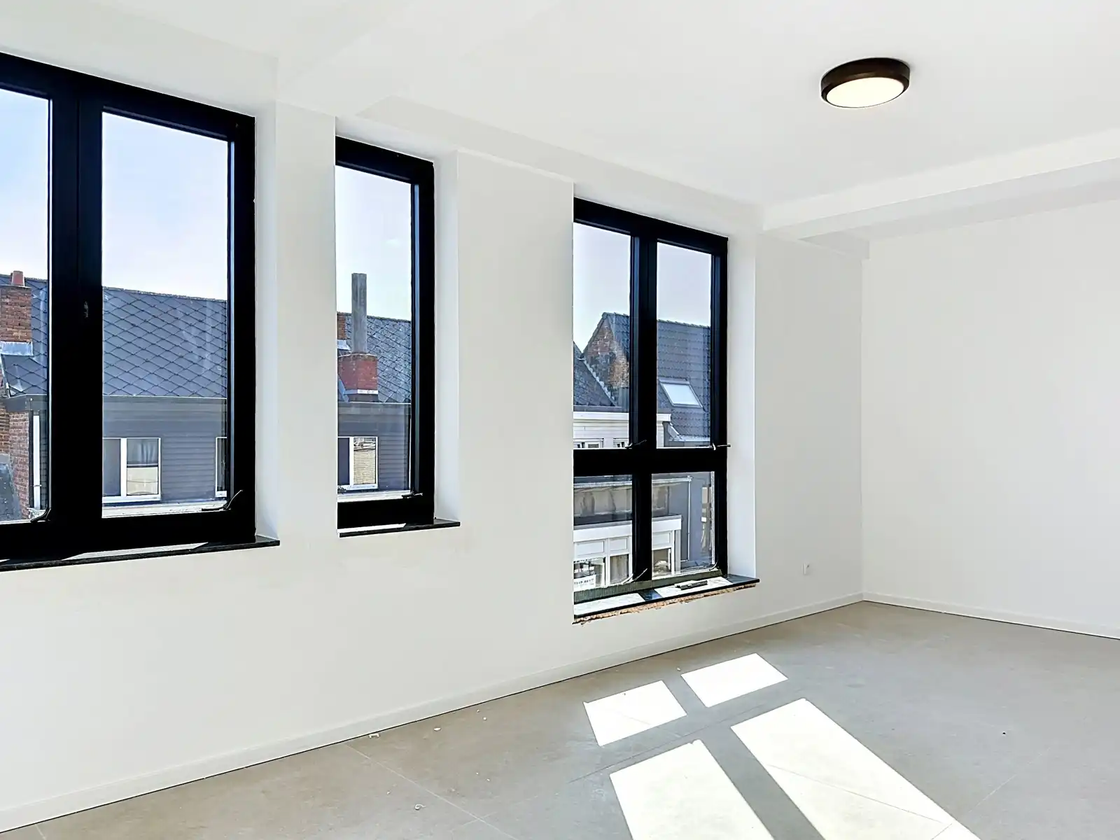 Energiezuinig en stijlvol wonen in een volledig gerenoveerd appartement van ca. 140 m² foto 19