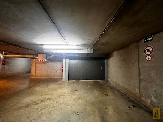 Ondergrondse GARAGEBOX in centrum Bredene - Duinen foto 2