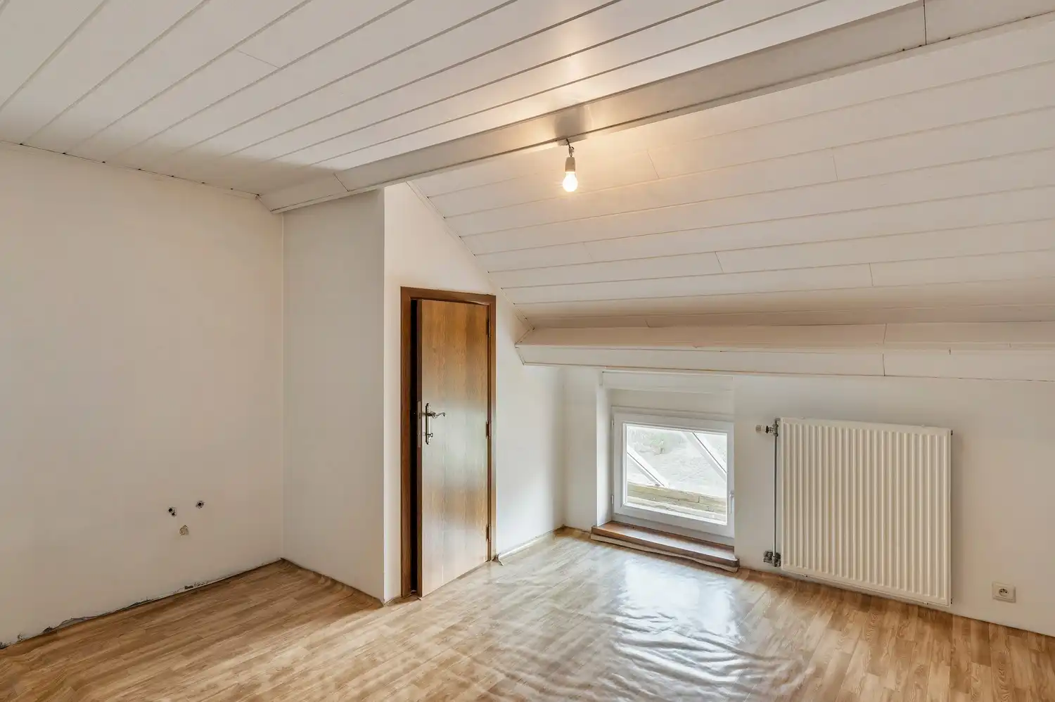 Ruime woning | 6 slpks | grote tuin foto 21
