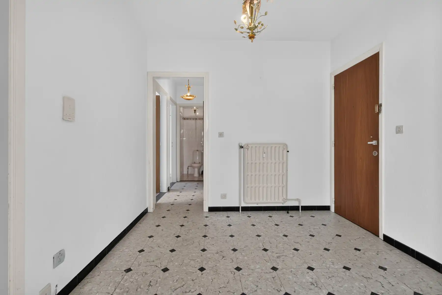 APP + 2 SLK + LIFT + KELDER + CENTRAAL + EPC label B foto 8