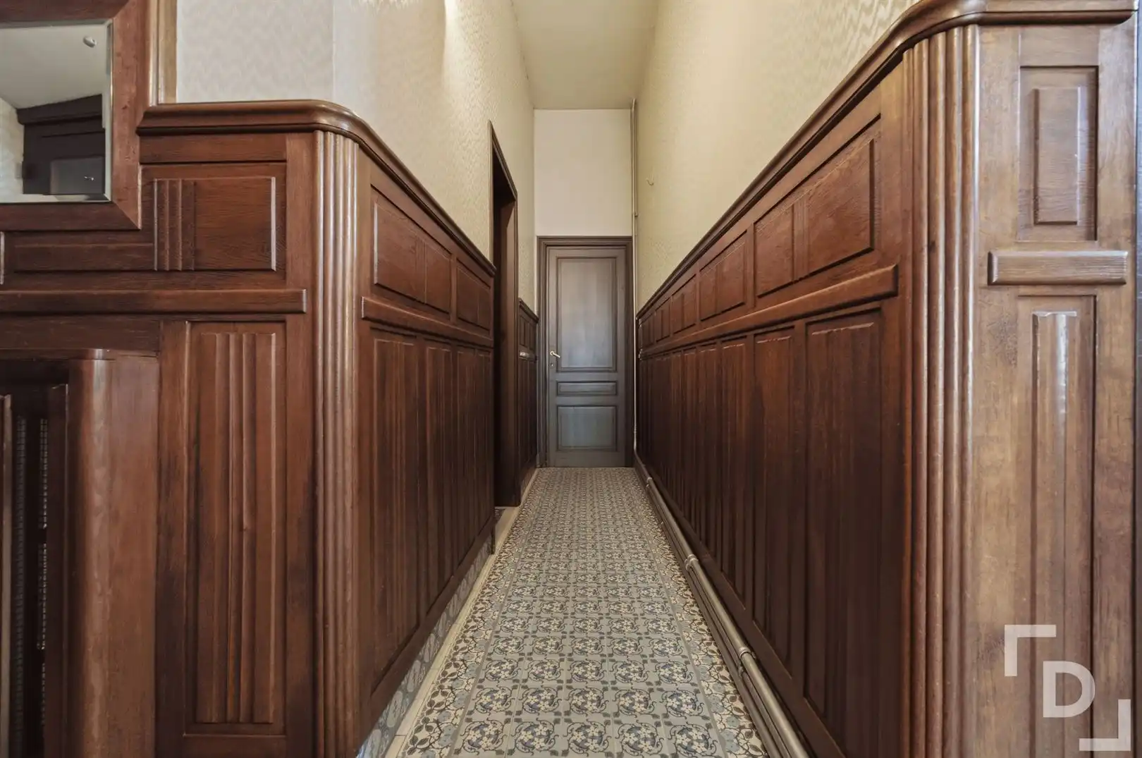 Authentieke herenwoning in centrum Ieper. foto 10