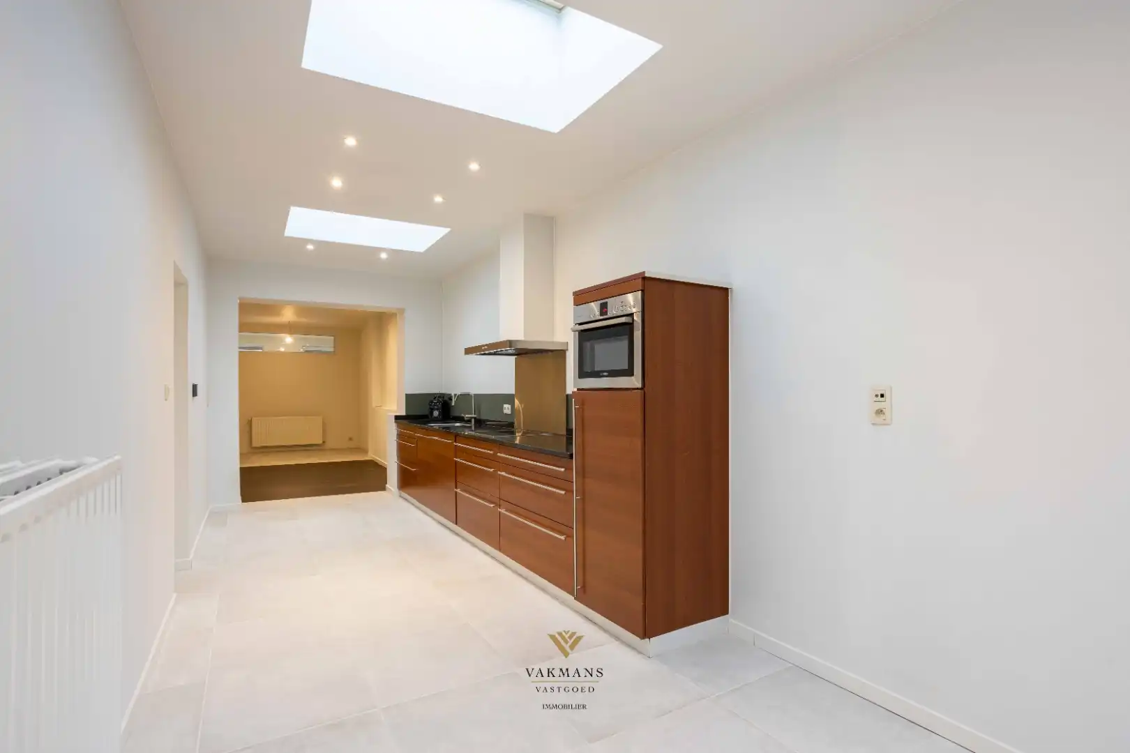 Prachtige gerenoveerde woning met 3 slaapkamers en tuin foto 21