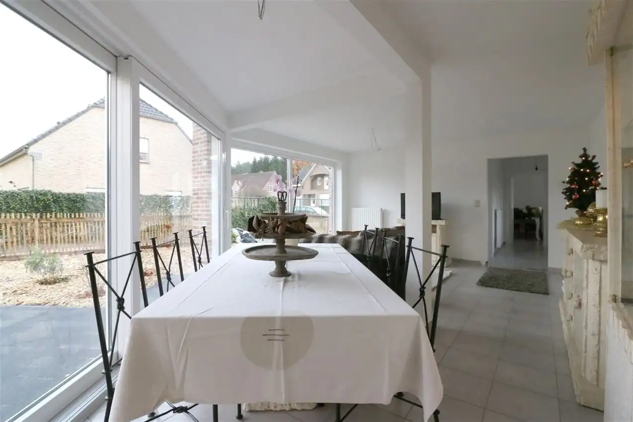 Bosrijk gelegen, vrijstaande woning met 2 slaapkamers foto 7