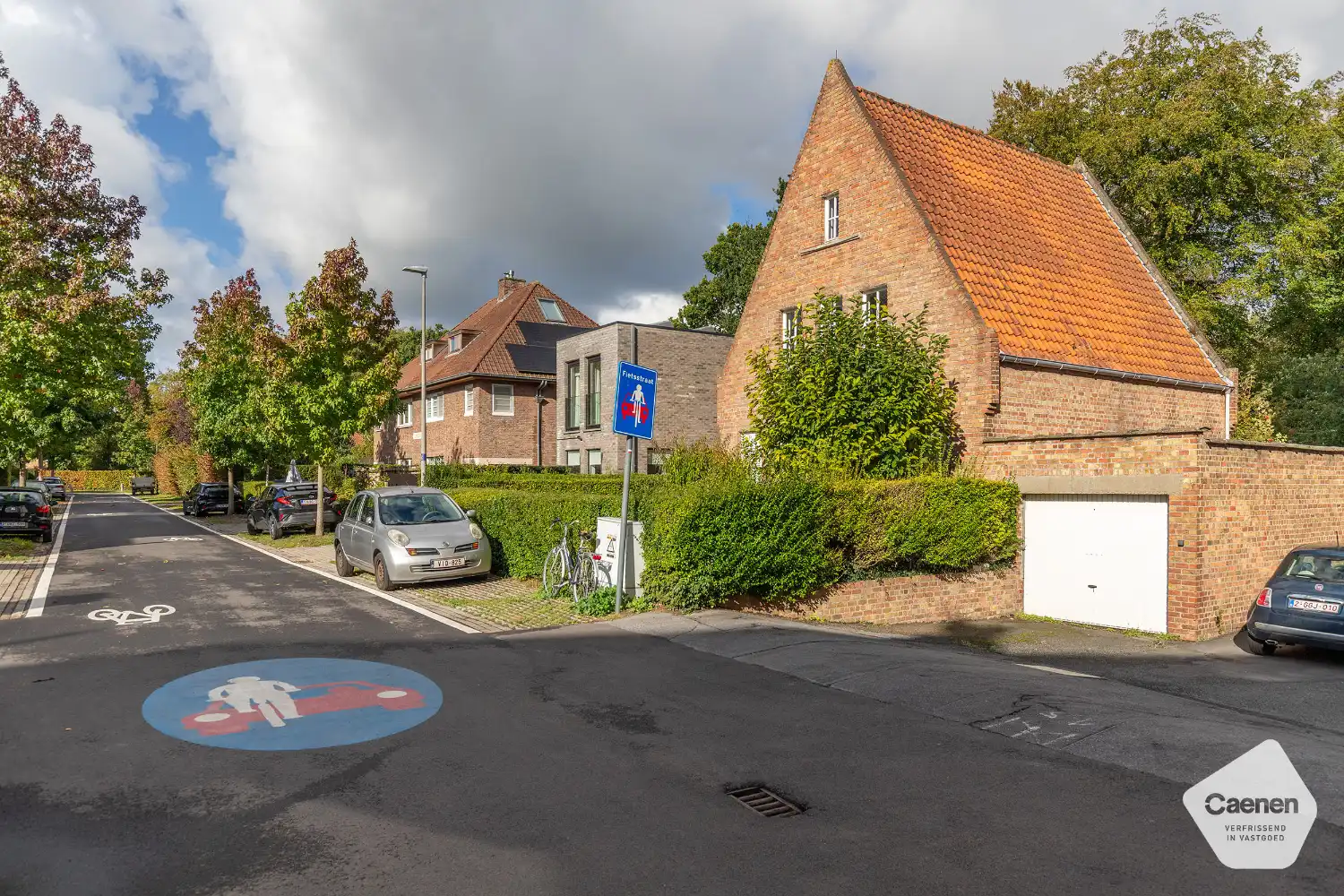 Charmante woning op een gegeerde locatie in Sint-Michiels met 3 slaapkamers en tuin foto 12