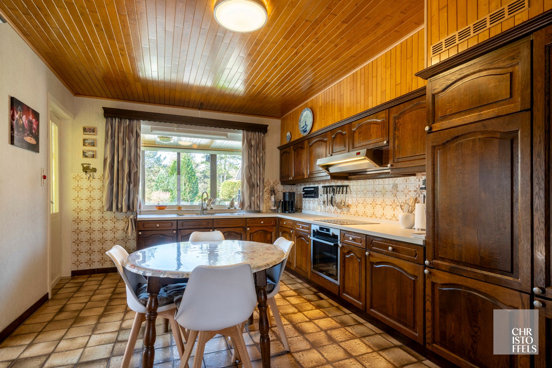 Te renoveren woning op een ruim perceel (1875m²) in Lanaken! foto 7