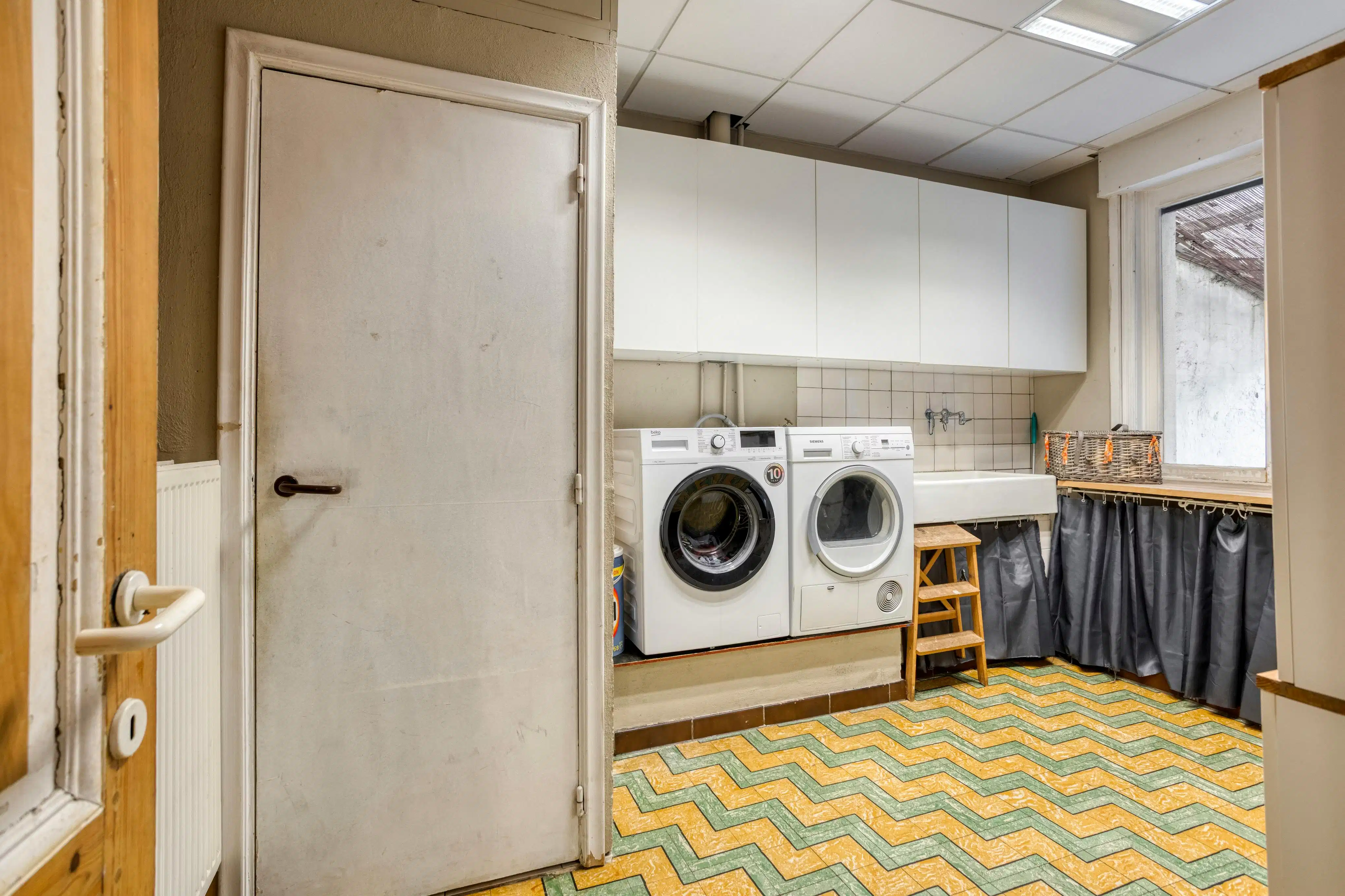 Karaktervolle woning met 6 slaapkamers te koop in Kontich foto 7