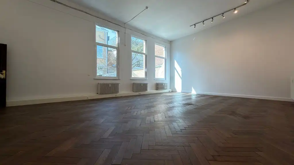 Kantoren te huur in prachtig herenhuis in centrum Antwerpen foto 10