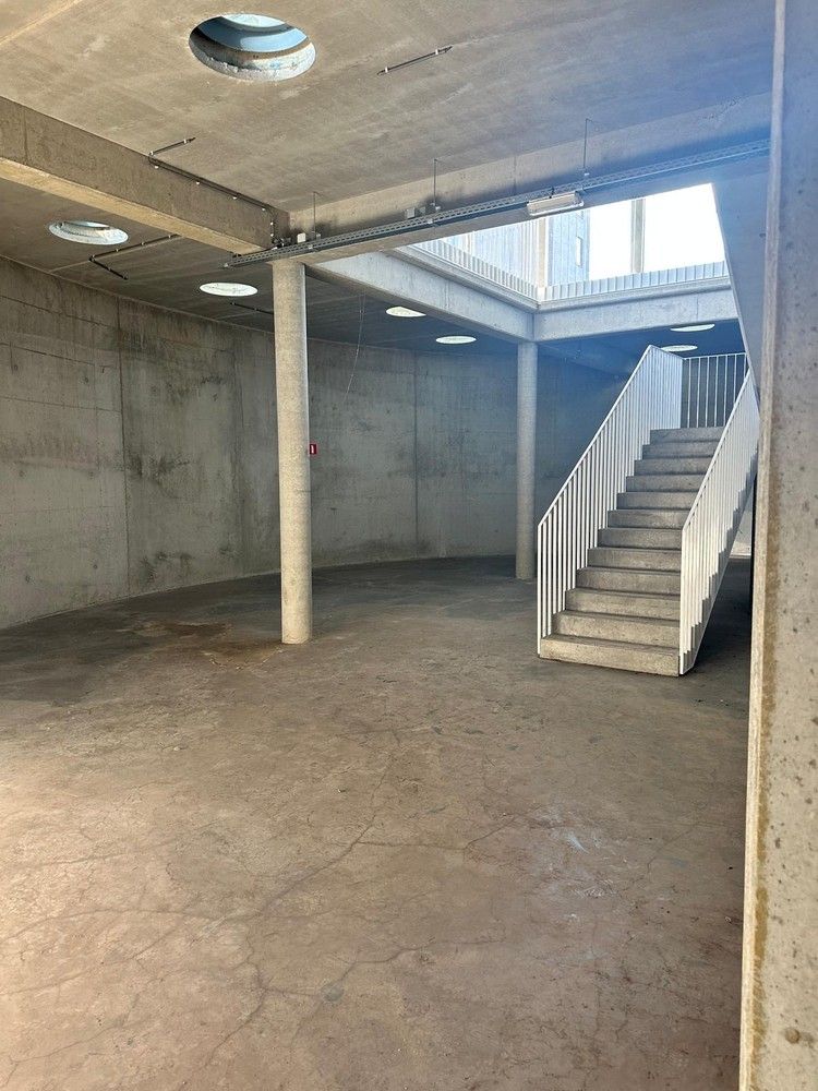 799m² Kantoren/showroom foto 16