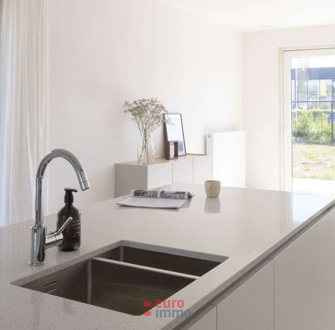 Luxueuze nieuwbouwwoning op centrale locatie in Torhout! foto 17