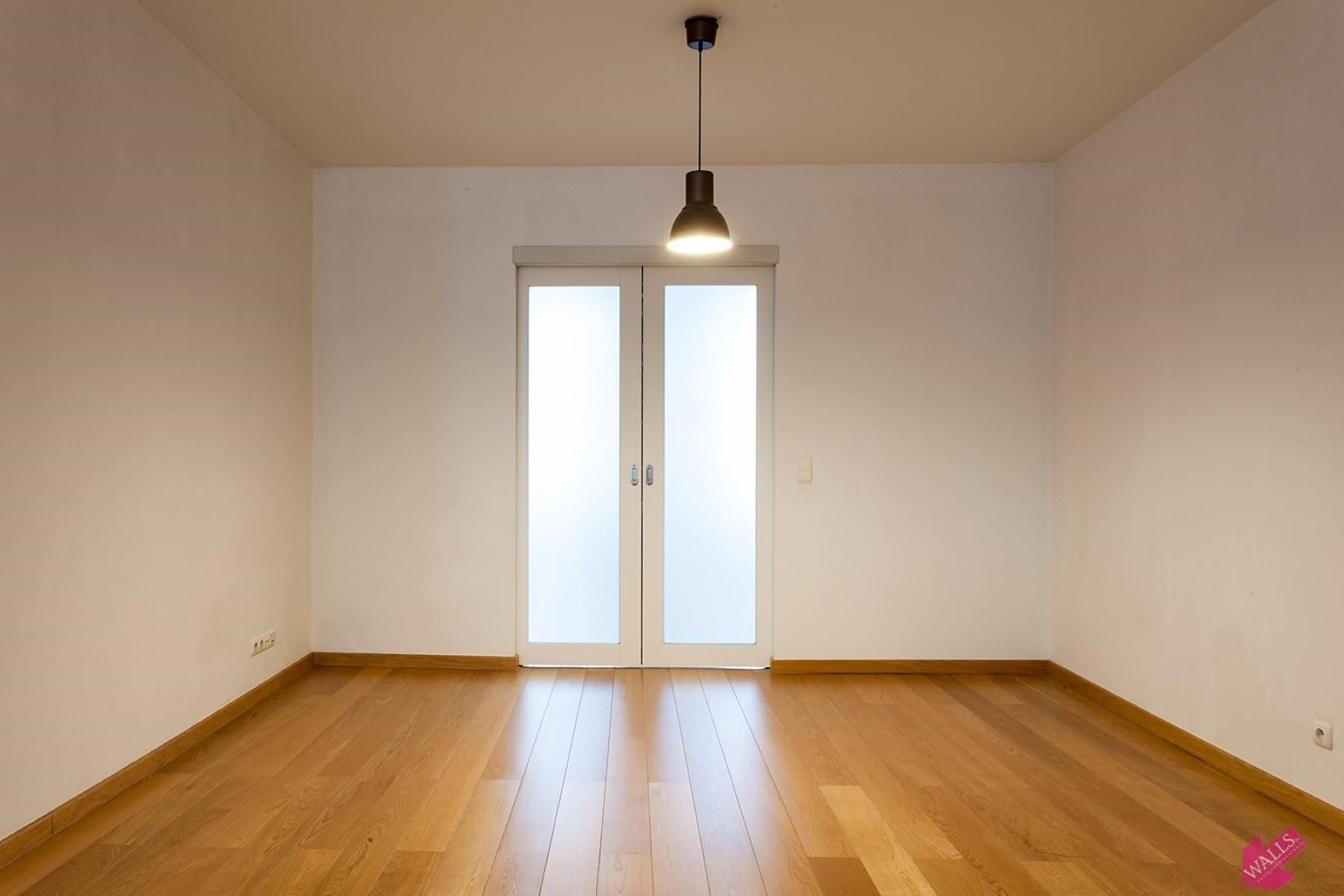 Prachtige ruime flat op topligging in de Kammenstraat foto 10