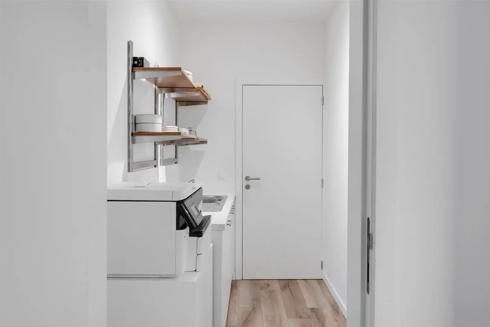 Ruimte voor kantoor/vrije beroepen/dienstverlening op het bruisende Eilandje foto 11