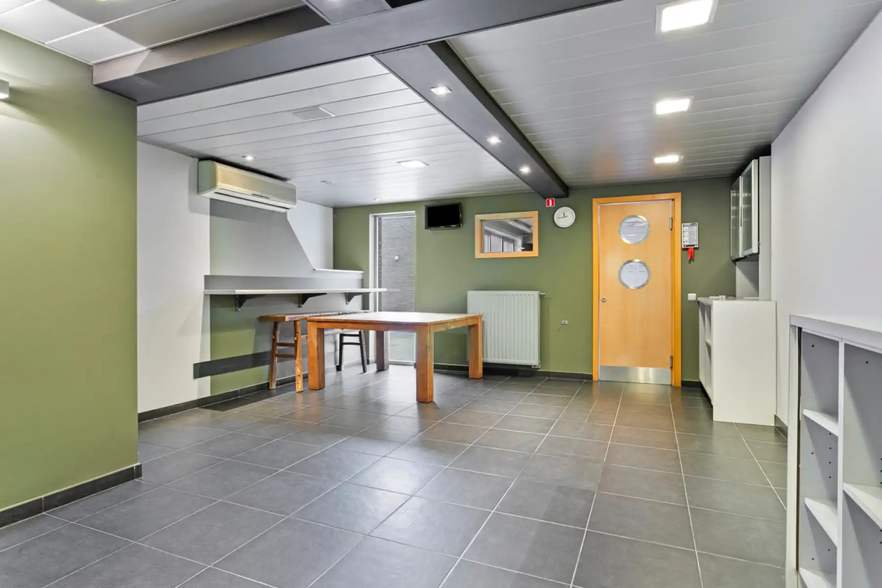 Woning met commerciële ruimte in het centrum van Aalter! foto 17