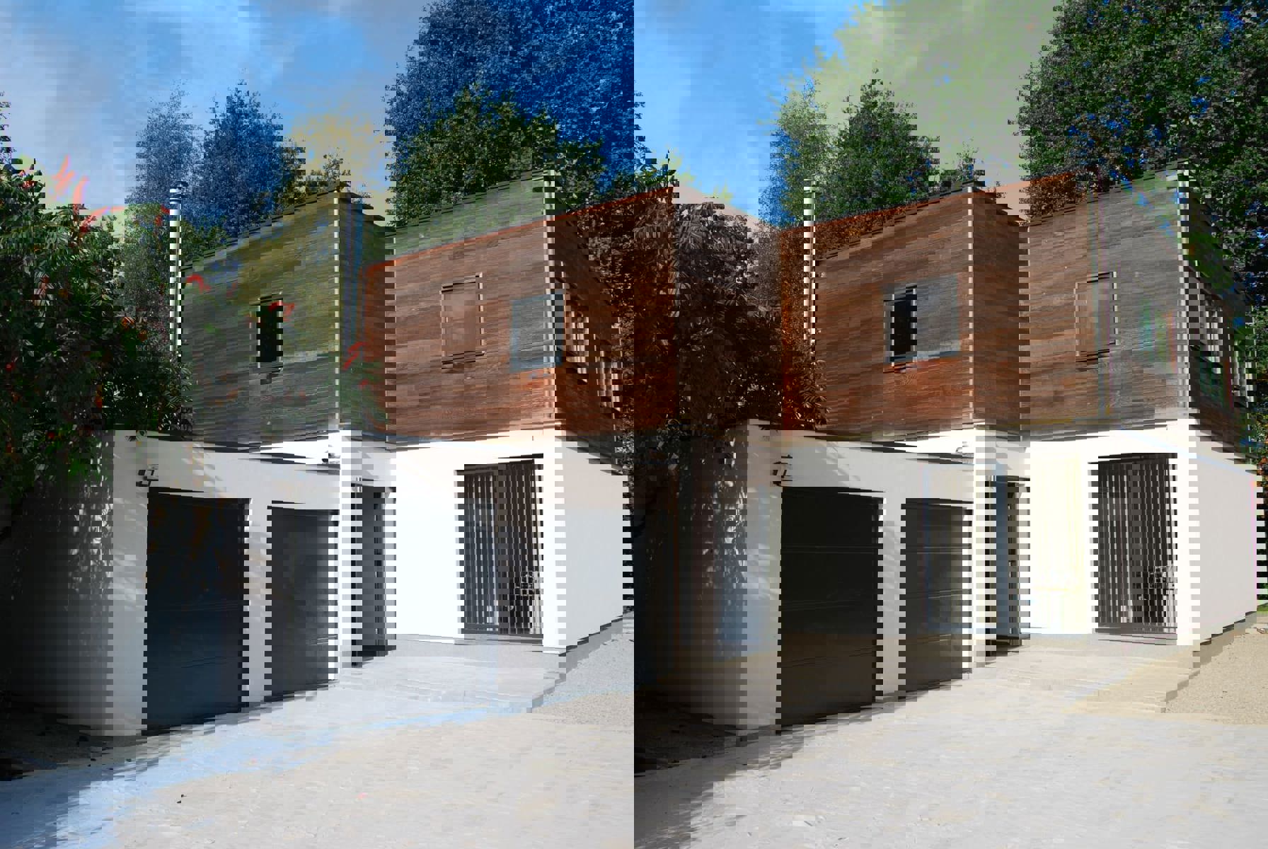 Ruime en lichtrijke villa met 4 à 5 slaapkamers en zwembad foto 3