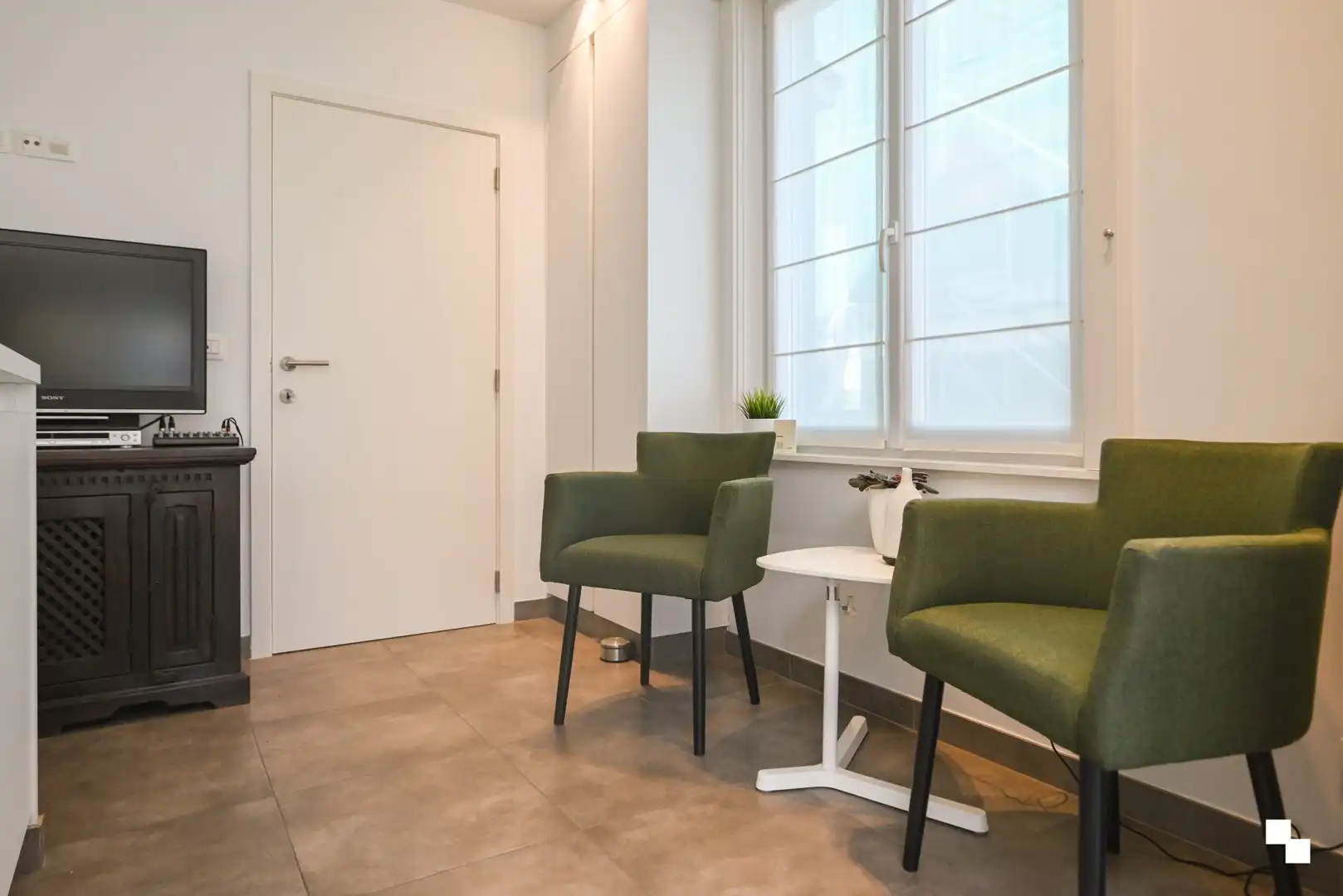 Zeer verzorgde eengezinswoning met drie slaapkamers en garage foto 7