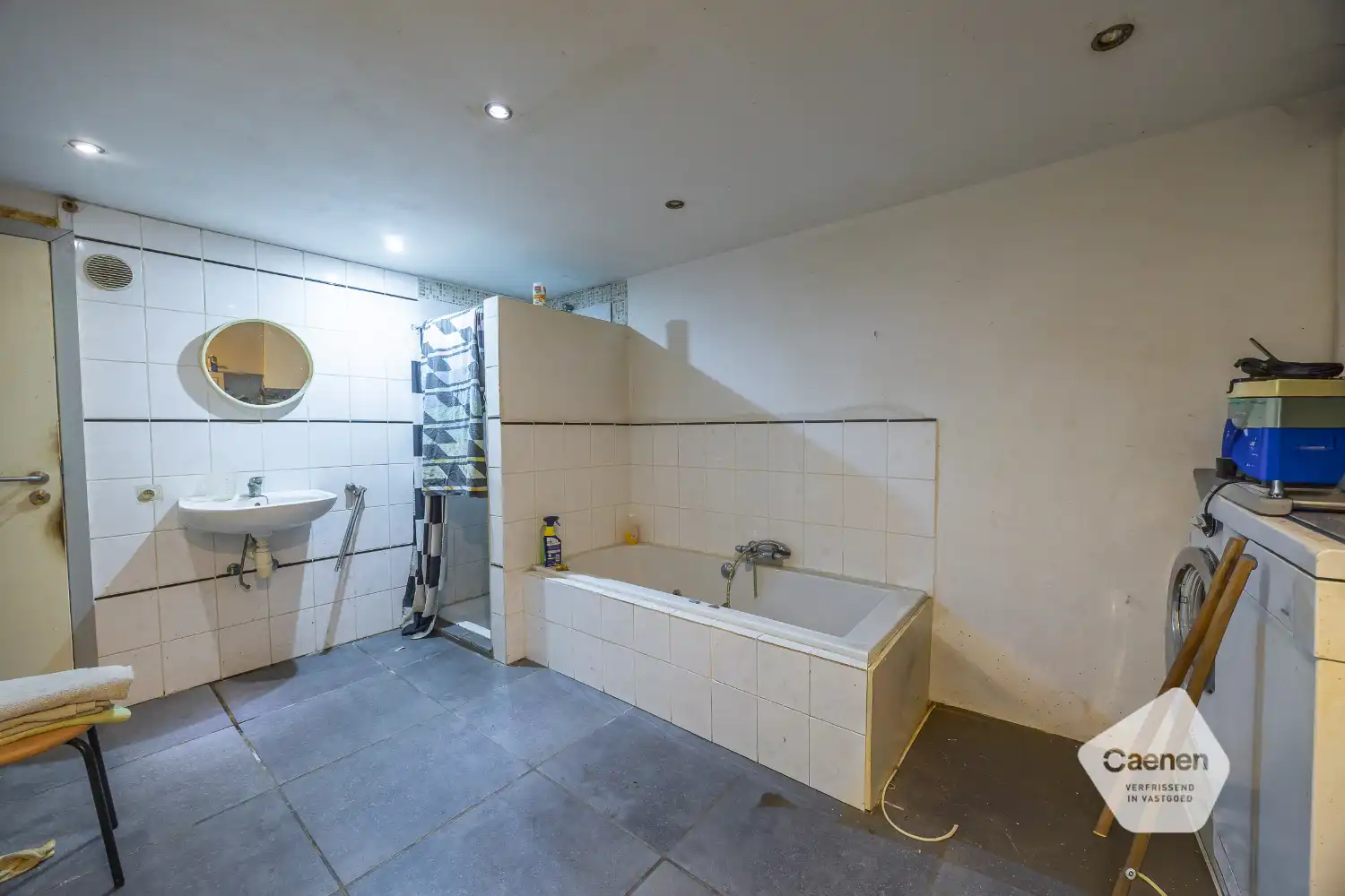 Recente half open woning te koop in Gistel foto 16