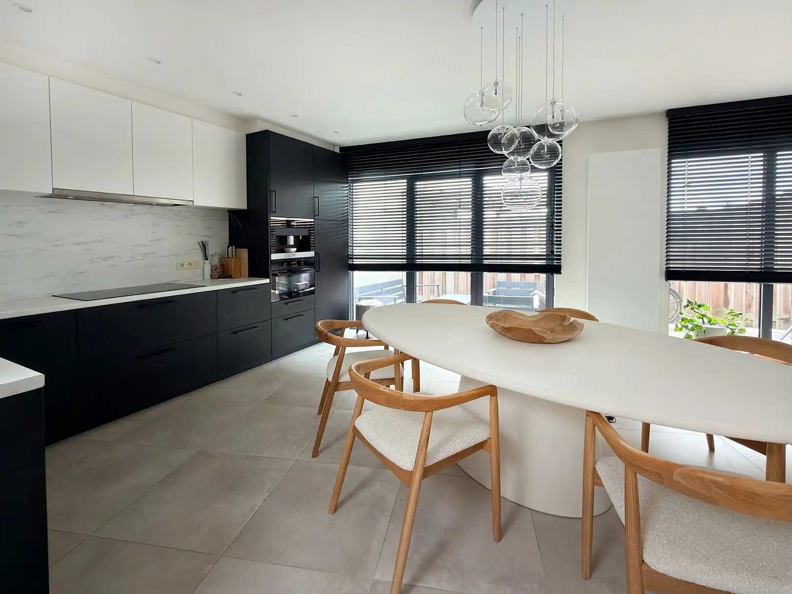 Handelsgelijkvloers, 3 appartementen en eigen parking!! foto 16