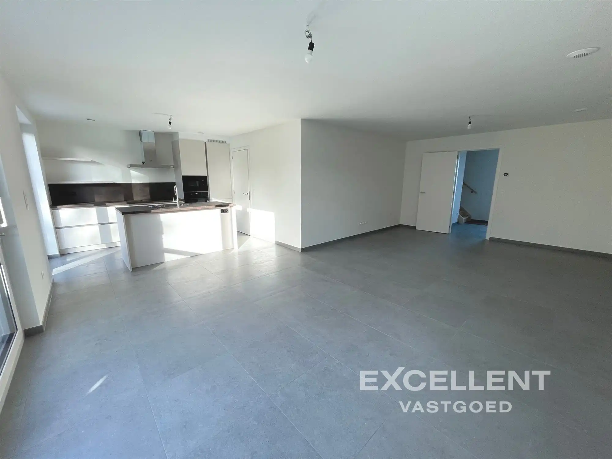 Pas afgewerkte BEN-woning te huur in Deinze (Astene)! foto 5