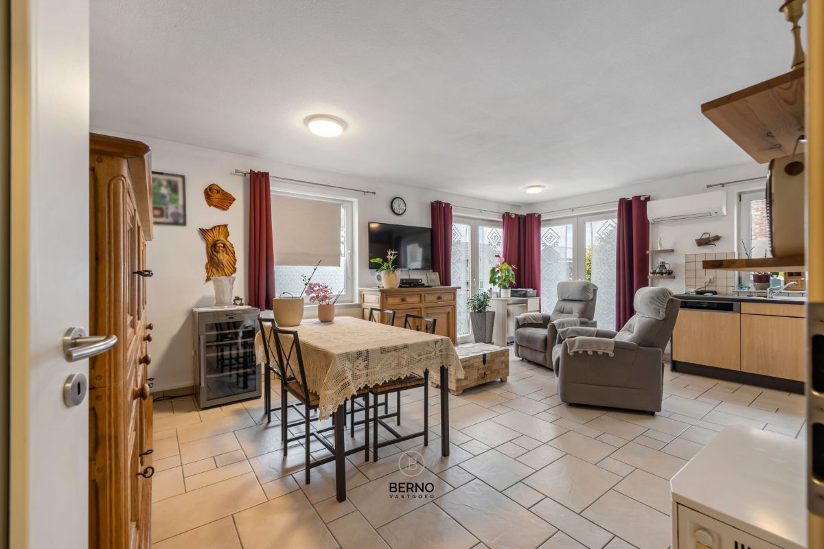 Instapklaar appartement met 2 terrassen foto 2