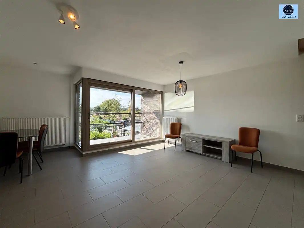 ENERGIEZUINIGE INSTAPKLARE WONING MET 2 SLAAPKAMERS, GARAGE EN TUIN foto 6