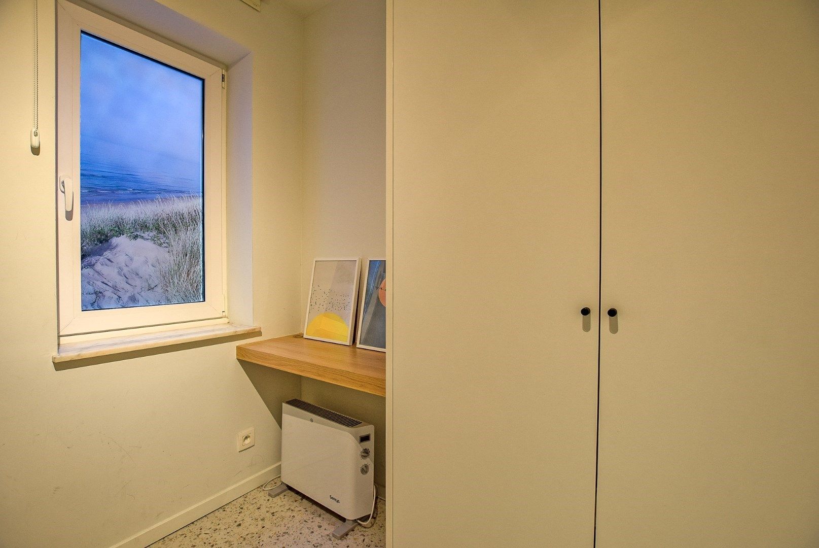 Gerenoveerd 2-slaapkamerappartement vlakbij het strand te Koksijde-Bad. foto 8