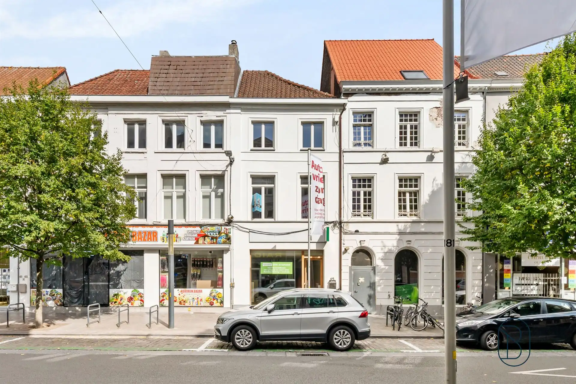 Handelspand met kantoren op topligging in centrum Kortrijk foto 6