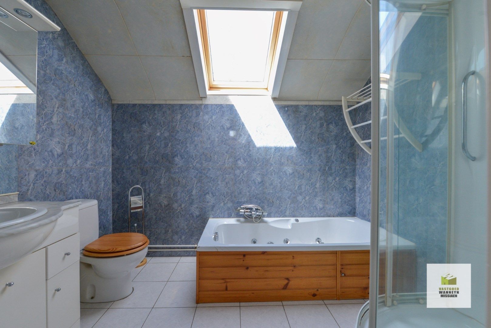 Vrijstaande woning op 700m2 met 3 slpk en zonnige tuin in woonwijk  foto 18