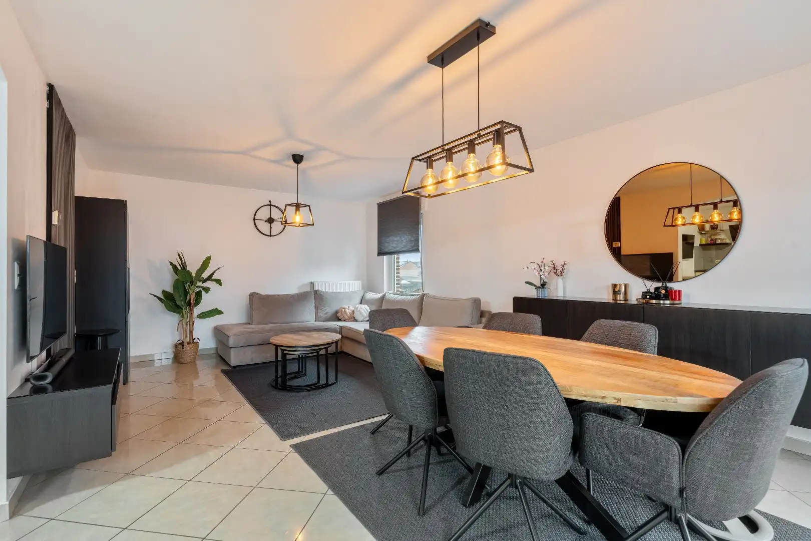 Ruim energiezuinig duplexappartement (146 m²) -  kwaliteitslabel B -  3 slaapkamers, terras en private buitenparking. foto 9