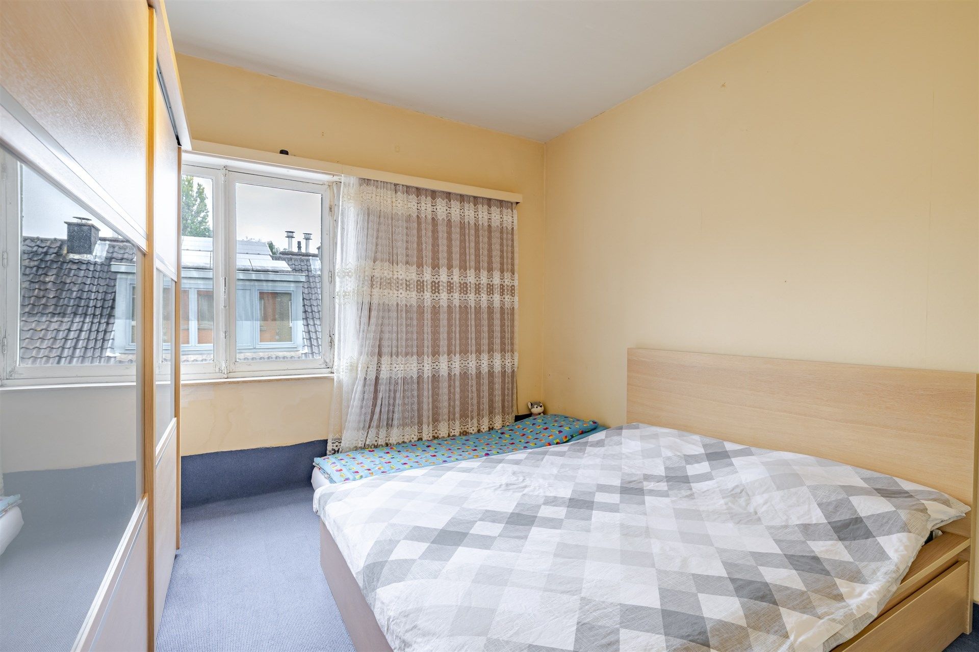 Renovatieproject bestaande uit 3 appartementen + 1 huis + 8 garageboxen foto 21