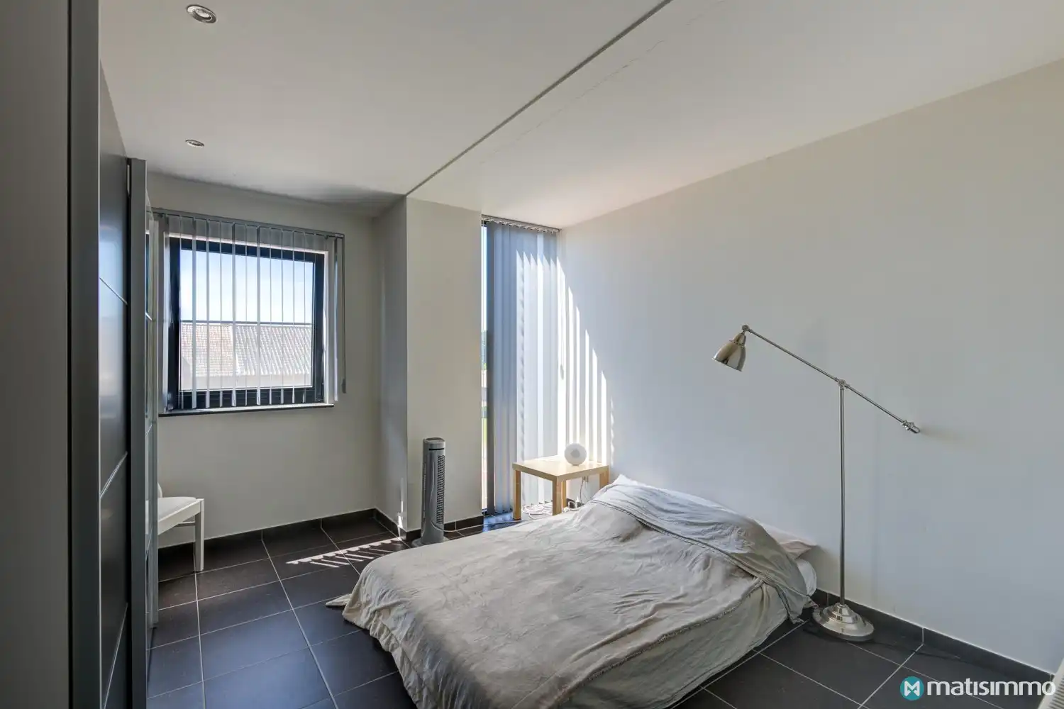 DUPLEXAPPARTEMENT MET 2 SLAAPKAMERS EN PARKEERPLAATS TE BEVERST foto 7