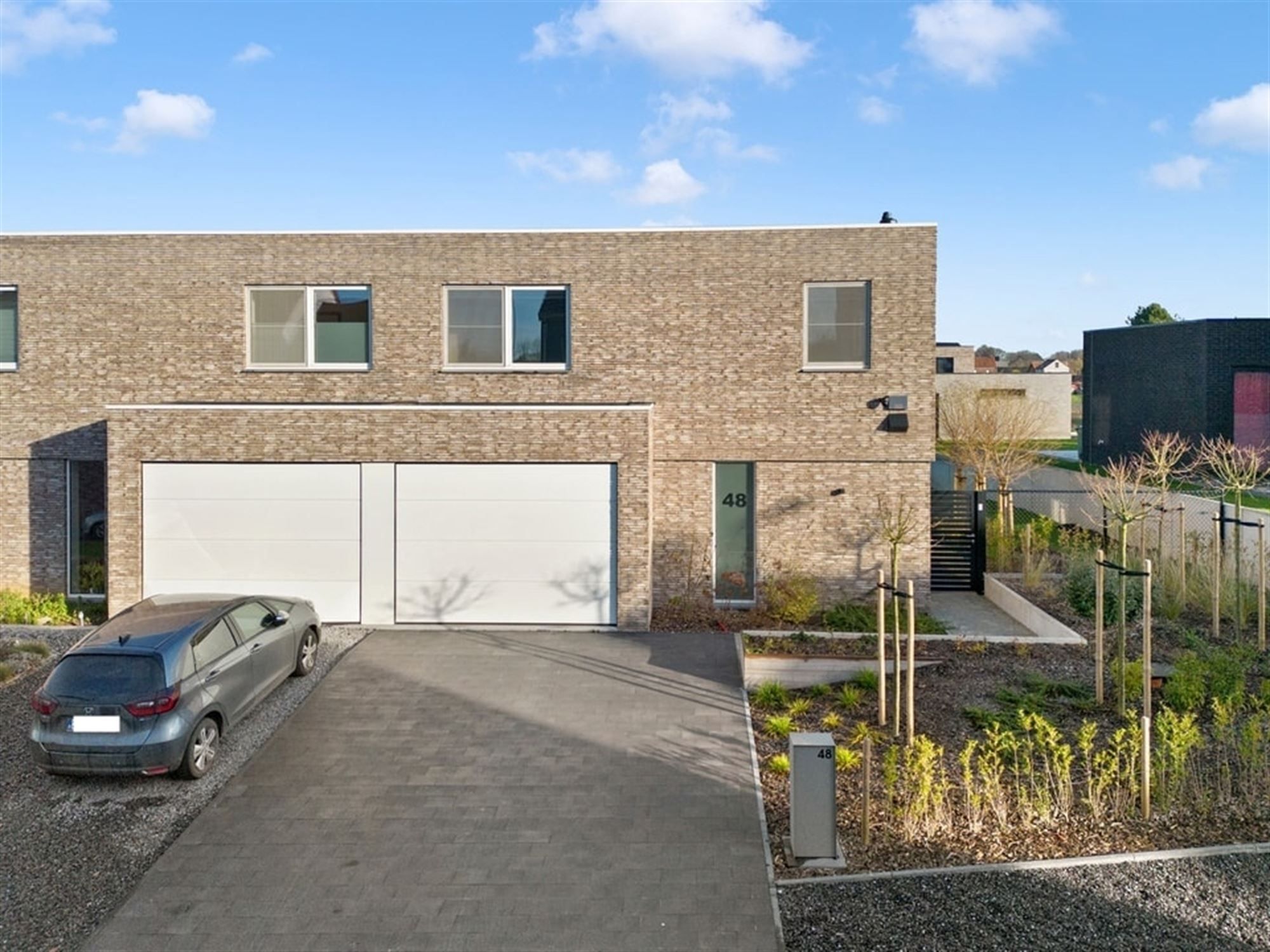 PRACHTIGE NIEUWBOUWWONING MET 4 SLAAPKAMERS IN GINGELOM  foto {{pictureIndex}}