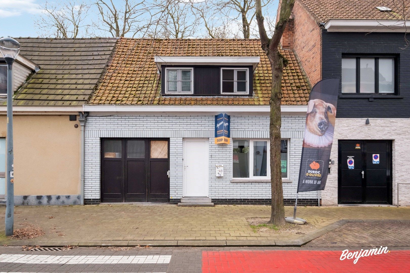 Rijwoning met 2 slaapkamers, zonnige tuin en inpandige garage in Stasegem  foto 12
