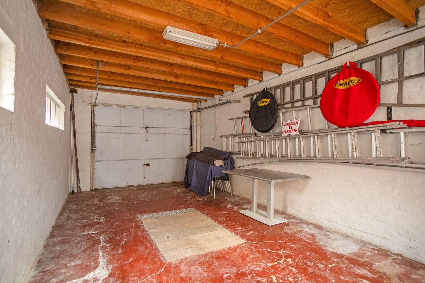 Te renoveren, halfopen bebouwing met 3 slpk, gezellige tuin en garage foto 28