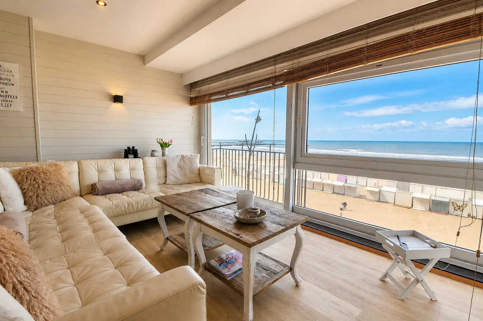 Instapklaar 2-slaapkamerappartement met zicht op zee.  foto 11