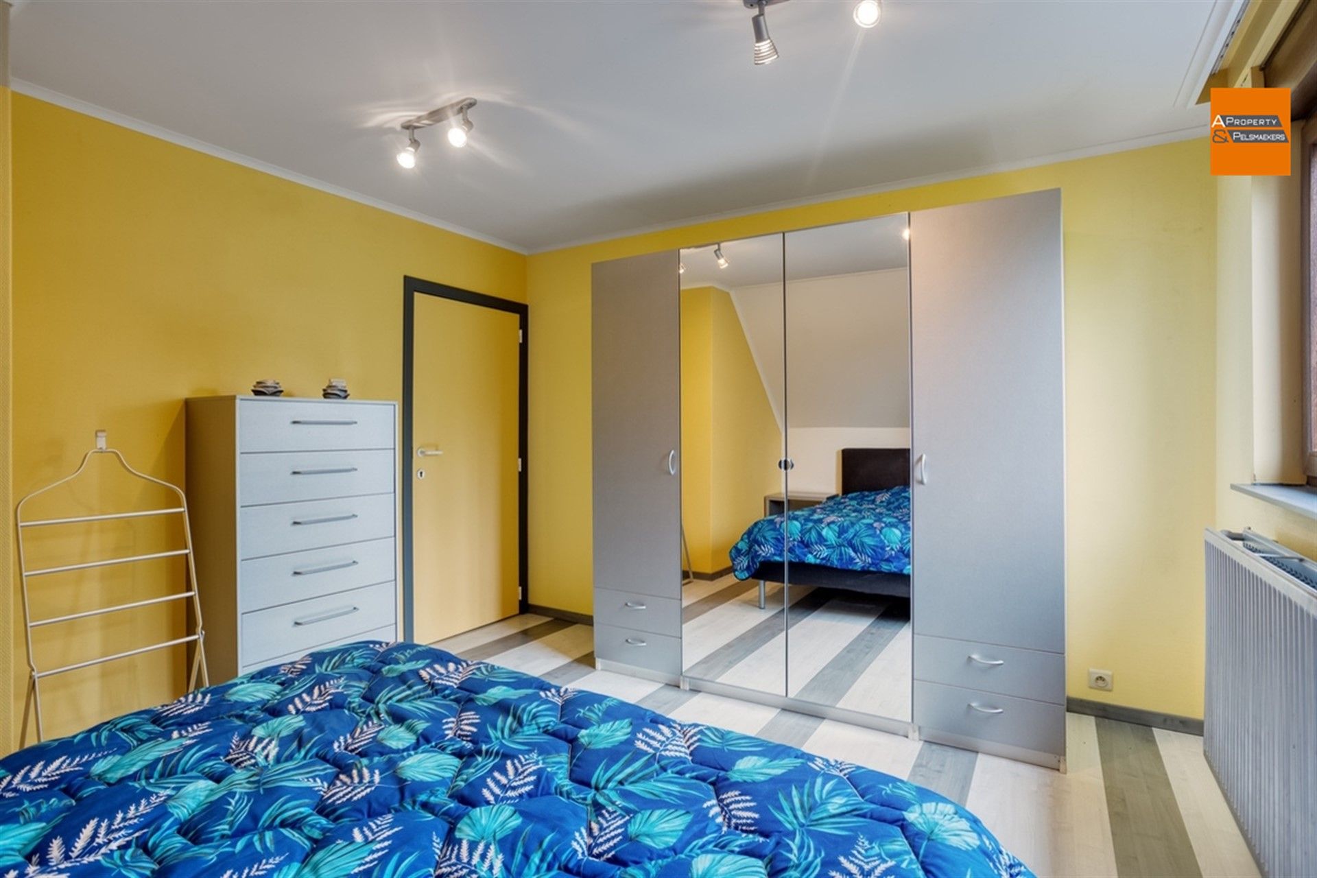 Gerenoveerde woning met ruime tuin foto 20